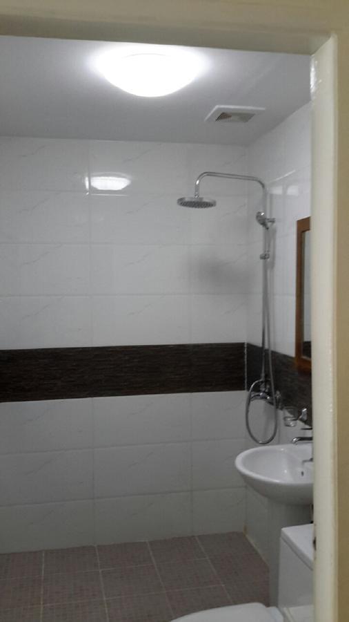 Hotel 9 Mile Янгон Екстер'єр фото